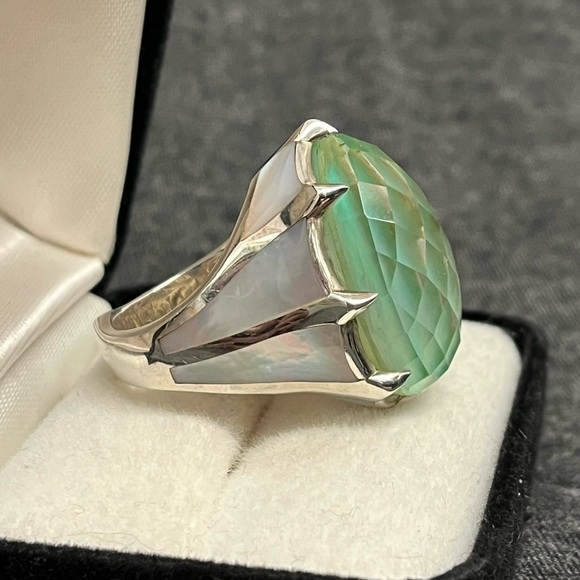 Stephen Webster
Quartz Triplet & Mother of Pearl Cocktail - Picture 3 of 12